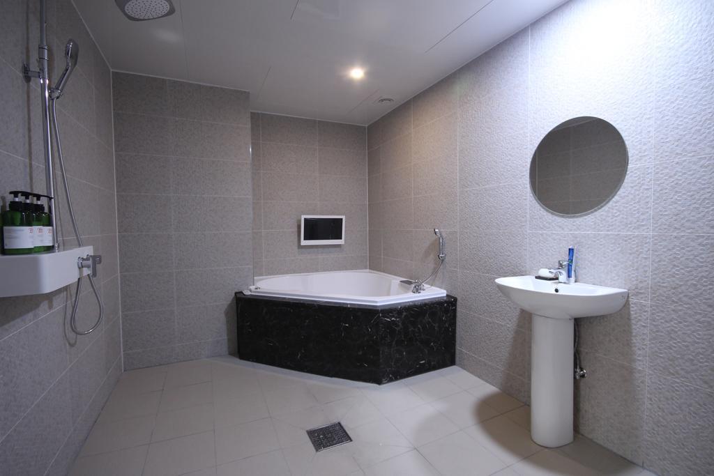 Dove Hotel Ilsan Ni Exterior photo